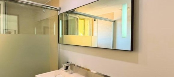 2 bedrooms Penthouse in Nova Santa Ponsa, Spain No. 266373 12