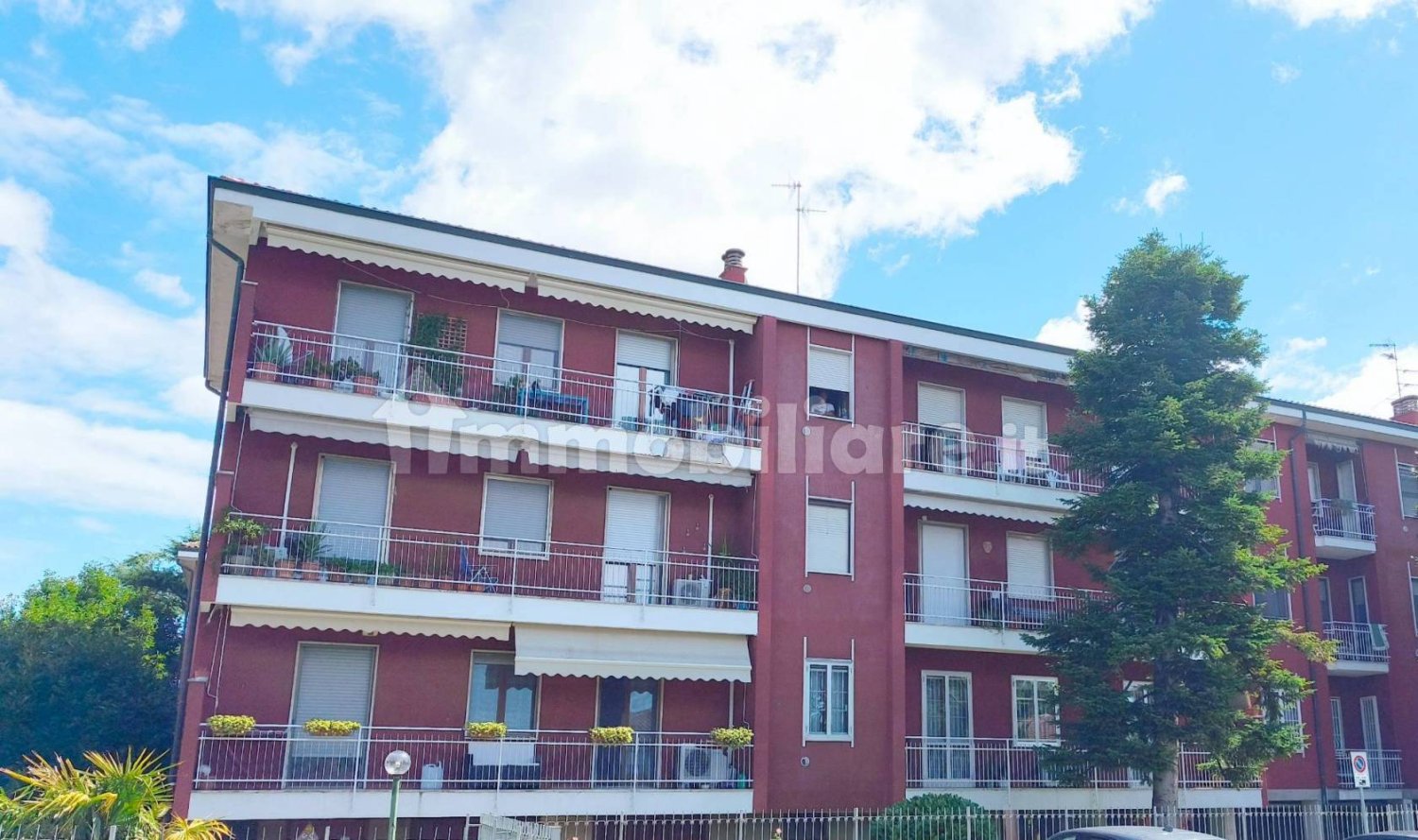 2 غرف نوم شقة في Paullo, Italy رقم 323212