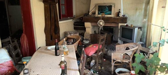 2 bedrooms House in Villeneuve-sur-Lot, France No. 208260 4