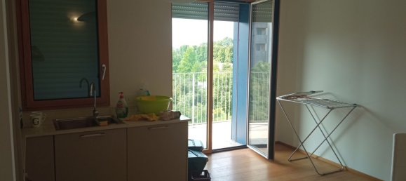 3 bedrooms Apartment in Brescia, Italy No. 335602 4