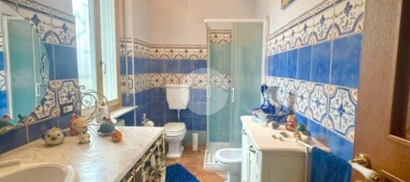 Casa de 5 habitaciónes en Fresonara, Italy No. 8645 7