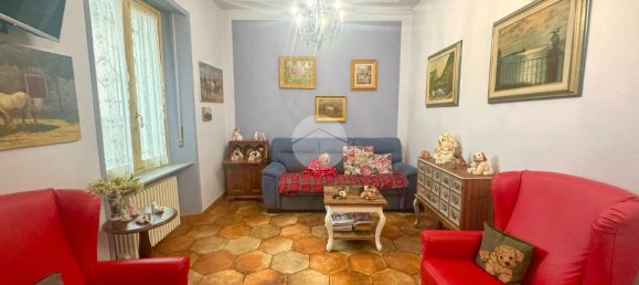 Casa de 5 habitaciónes en Fresonara, Italy No. 8645 9