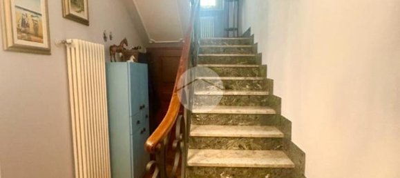 Casa de 5 habitaciónes en Fresonara, Italy No. 8645 13