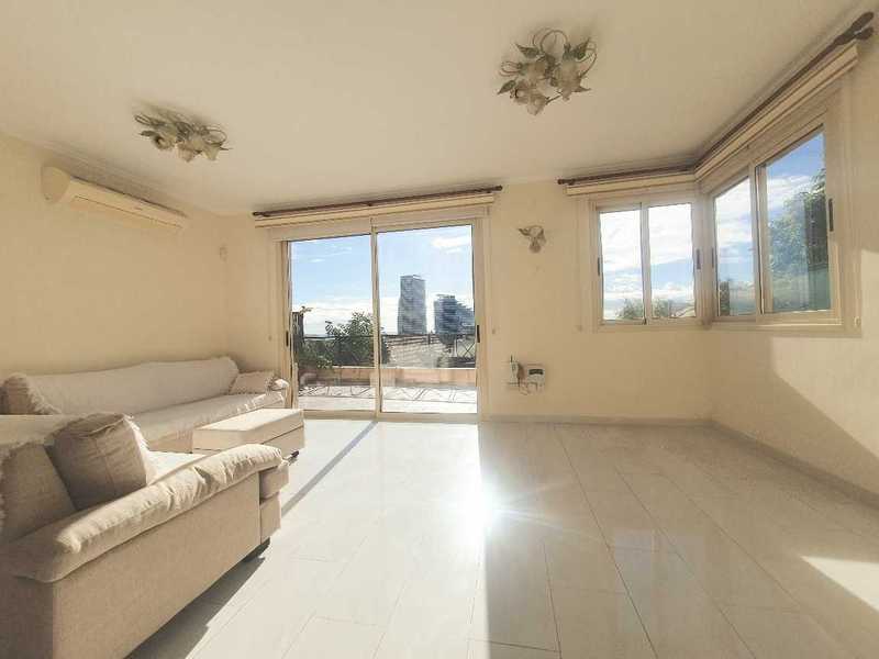 Imóvel comercial T3 em Germasogeia, Cyprus N.º 17668