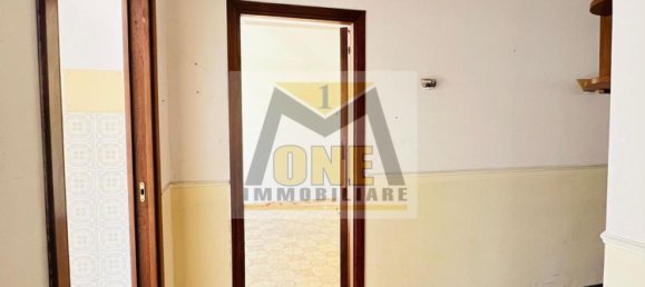 3 bedrooms Apartment in Giugliano in Campania, Italy No. 372999 2