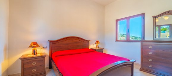 Villa de 4 dormitorios en Siniscola, Italy No. 309189 15