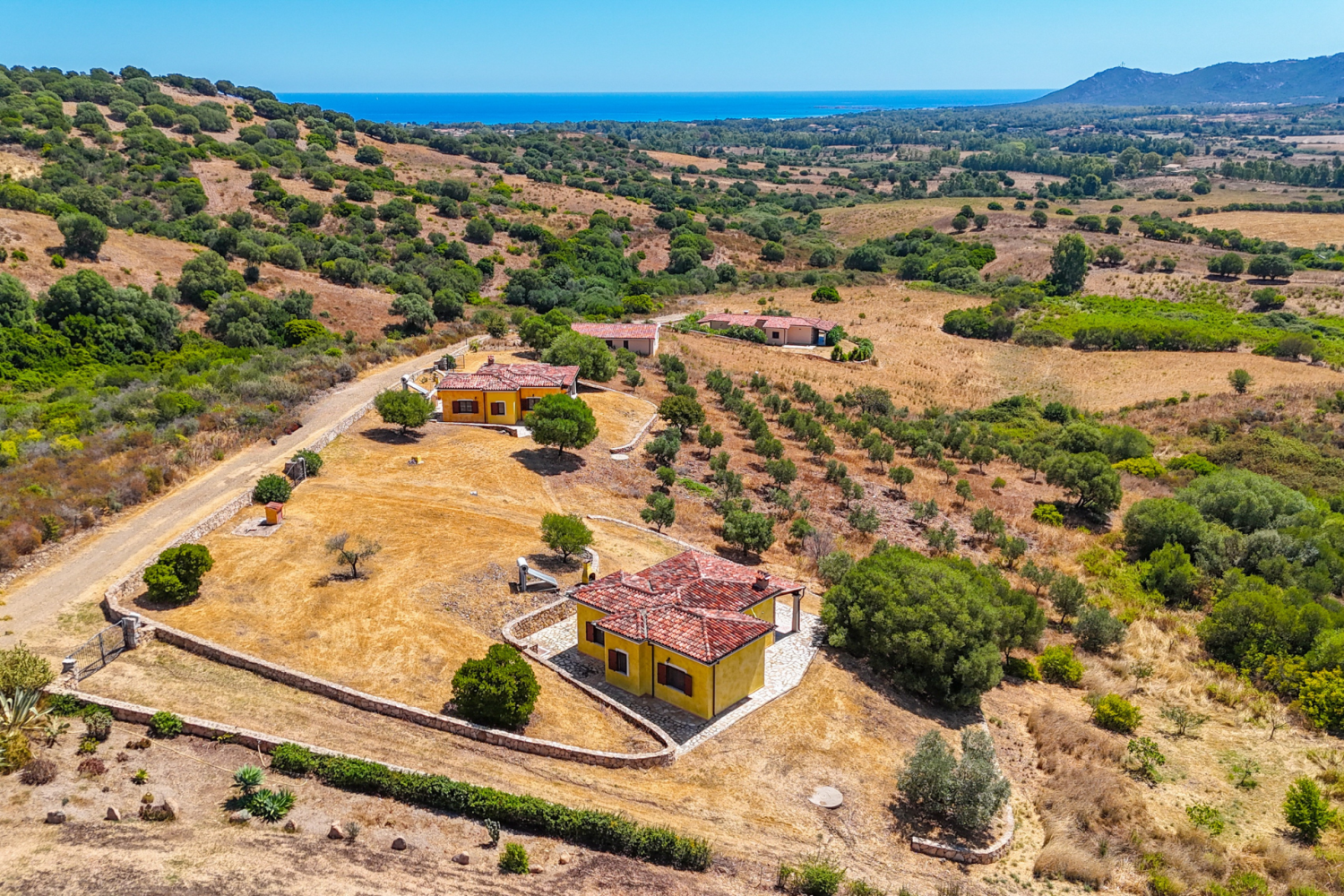 Villa de 4 dormitorios en Siniscola, Italy No. 309189