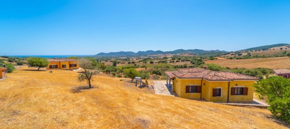 Villa de 4 dormitorios en Siniscola, Italy No. 309189 44