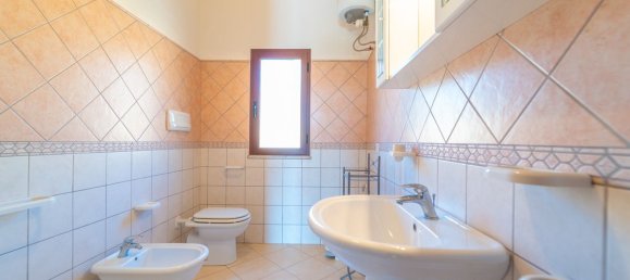 Villa de 4 dormitorios en Siniscola, Italy No. 309189 38