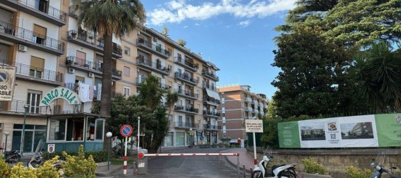 2 bedrooms Apartment in Naples, Italy No. 306004 10