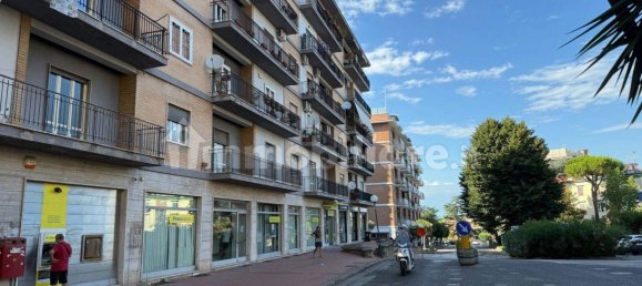 2 bedrooms Apartment in Naples, Italy No. 306004 3