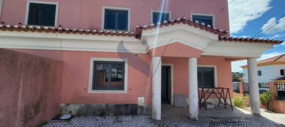 7 bedrooms House in Rio de Mouro, Portugal No. 165936 2