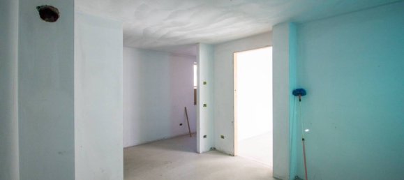 2 Schlafzimmer Wohnung in Scopa, Italy, Nr. 91204 6