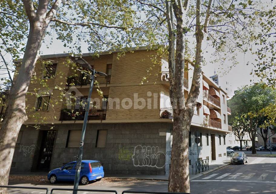 2 bedrooms Apartment in Turin, Italy No. 203827