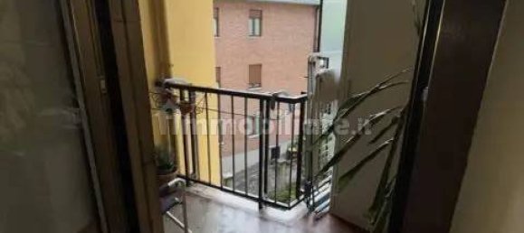 2 bedrooms Apartment in Turin, Italy No. 203827 4
