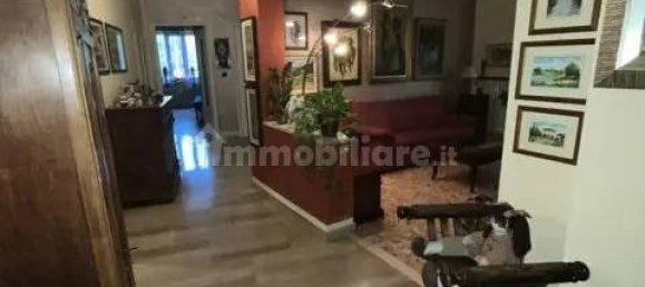 2 bedrooms Apartment in Turin, Italy No. 203827 2