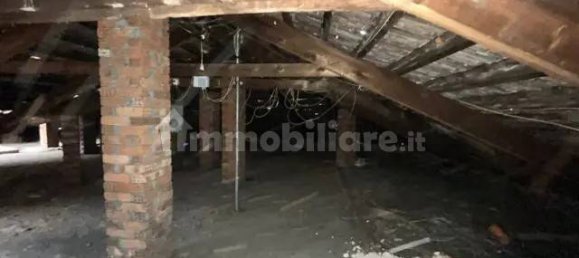 2 bedrooms Apartment in Turin, Italy No. 203827 10