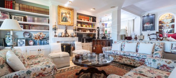 6 غرف نوم فيلا في Estepona, Spain رقم 18879 12