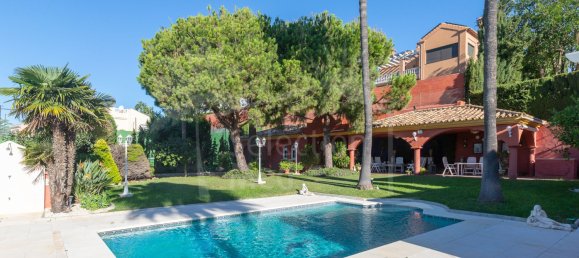 6 غرف نوم فيلا في Estepona, Spain رقم 18879 7