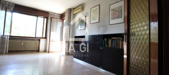 Apartamento de 3 dormitorios en Treviso, Italy No. 301394 8