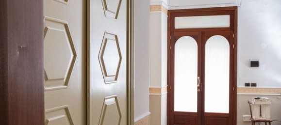 3 rooms Commercial property in Catania, Italy No. 174762 4