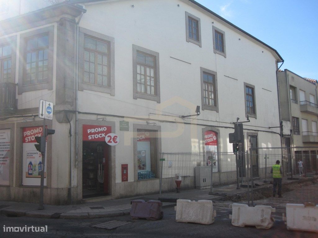 9 bedrooms Apartment in Porto, Portugal No. 318649