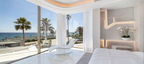 6 bedrooms Villa in Marbella, Spain No. 4705 21