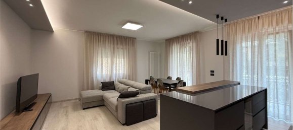 3 rooms Apartment in Riccione, Italy No. 267971 2