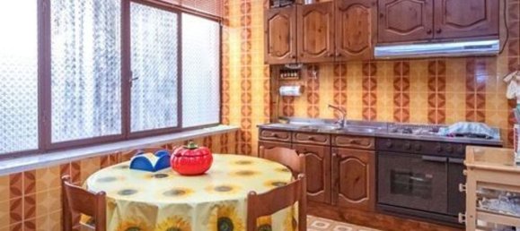 5 bedrooms Apartment in Vairano Patenora, Italy No. 325687 4