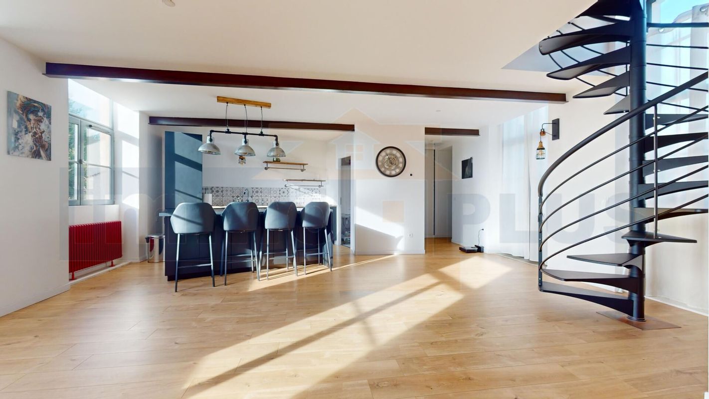 3 bedrooms House in Chavenay, France No. 188483