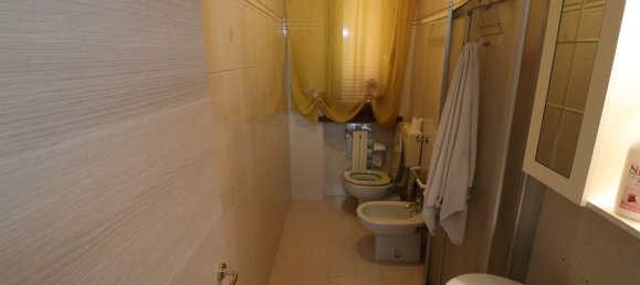 6 rooms House in Massa e Cozzile, Italy No. 91863 2