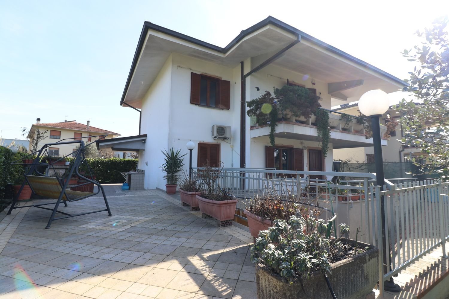 6 rooms House in Massa e Cozzile, Italy No. 91863