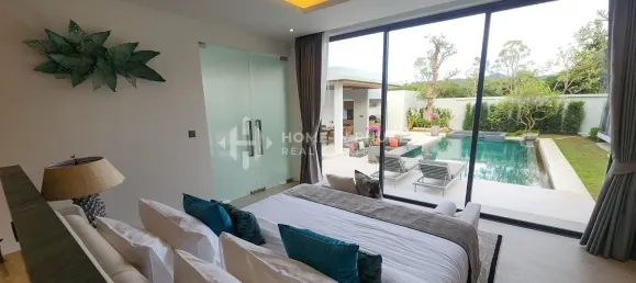 4 bedrooms House for sale in Phuket, Southern Thailand, Thailand № 61158 12
