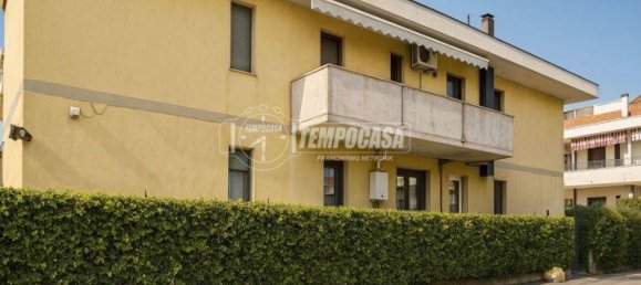 2 bedrooms Apartment in Massa, Italy No. 299401 23