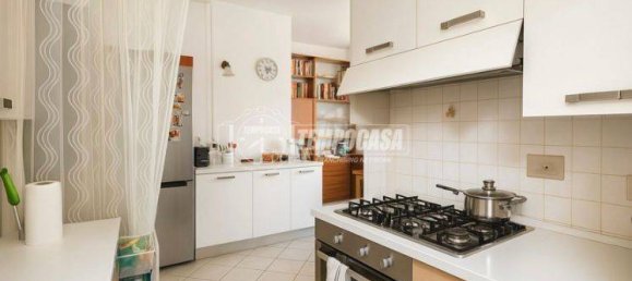 2 bedrooms Apartment in Massa, Italy No. 299401 7