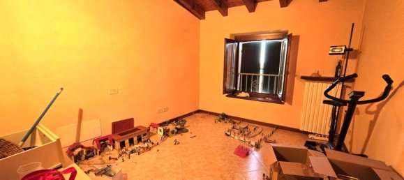 Дом с 4 комнатами в Кастельнуово дель Гарда, Италия № 260494 19