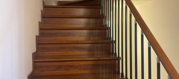 Дом с 4 комнатами в Кастельнуово дель Гарда, Италия № 260494 6