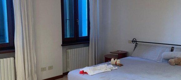 Дом с 4 комнатами в Кастельнуово дель Гарда, Италия № 260494 11