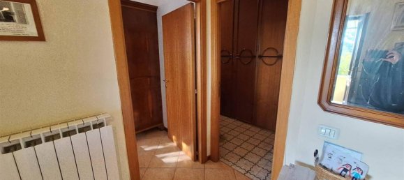 4 rooms House in San Severino Marche, Italy No. 30864 13