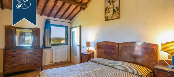 650m² Commercial property in Siena, Italy No. 232199 10