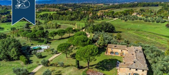 650m² Commercial property in Siena, Italy No. 232199 18