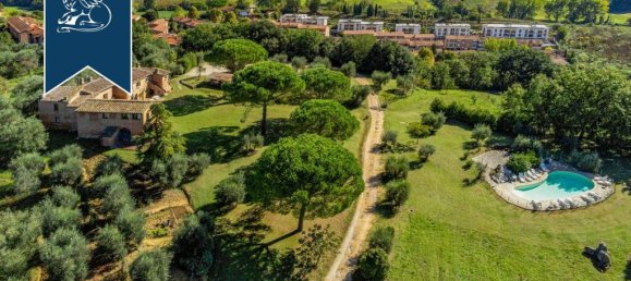 650m² Commercial property in Siena, Italy No. 232199 15