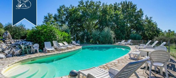 650m² Commercial property in Siena, Italy No. 232199 47