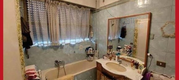 5 bedrooms Apartment in Rome, Italy No. 334079 32