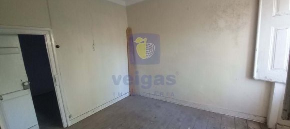 193m² Building in Lisbon, Portugal No. 102623 19