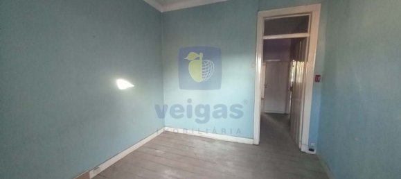 193m² Building in Lisbon, Portugal No. 102623 24