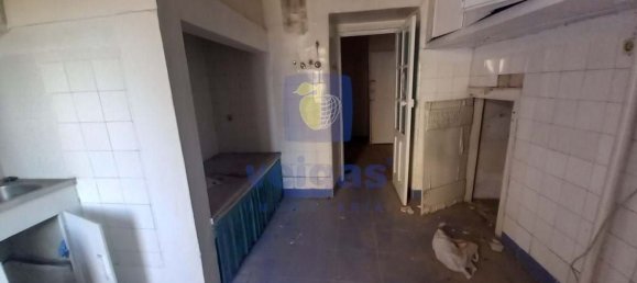 193m² Building in Lisbon, Portugal No. 102623 10