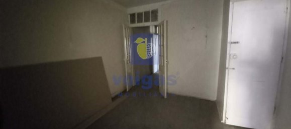 193m² Building in Lisbon, Portugal No. 102623 14