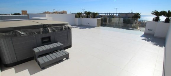 4 bedrooms Villa in Campoamor, Spain No. 9179 16