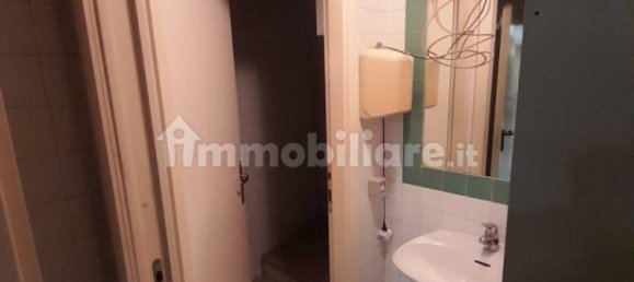 2 rooms Commercial property in Rome, Italy No. 228715 17